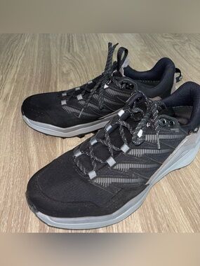 Lowa Men's Black Athletic Shoes with Gray Sole